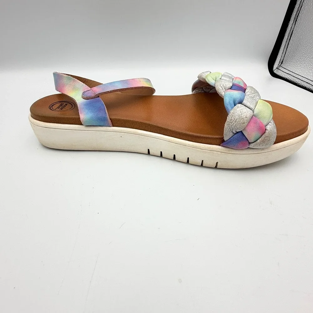 Wonder Nation Girls Rainbow Tie Dye Braided Platform Sandals Silver SZ 5 GGWN22